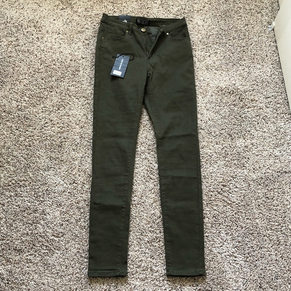 Stretchy denim high rise skinny jeans